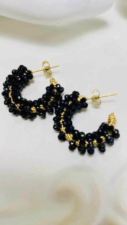 Black Crystal: Η λάμψη του μυστηρίου στον λοβό σου!