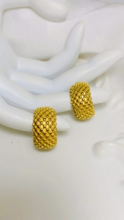 Αναγέννηση: Η λάμψη που σε ανανεώνει κάθε στιγμή!