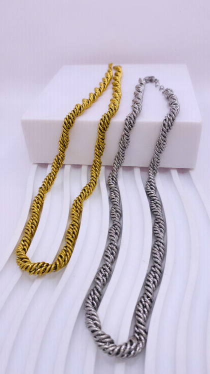 Twist Chain Necklace