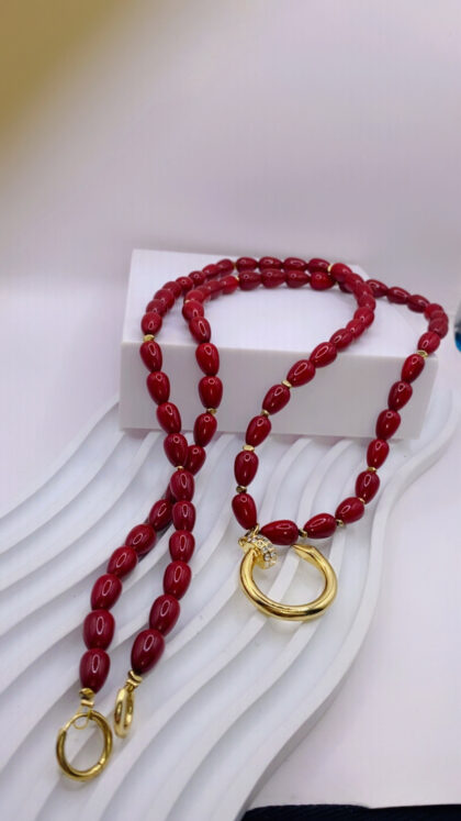 Polymorphic Bordeaux Necklace
